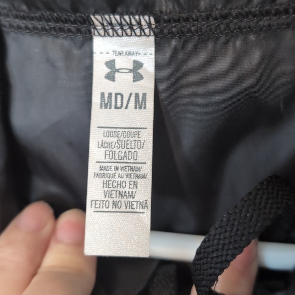 Under Armour Black Hooded Zip Up Vest - Picture 2 of 7